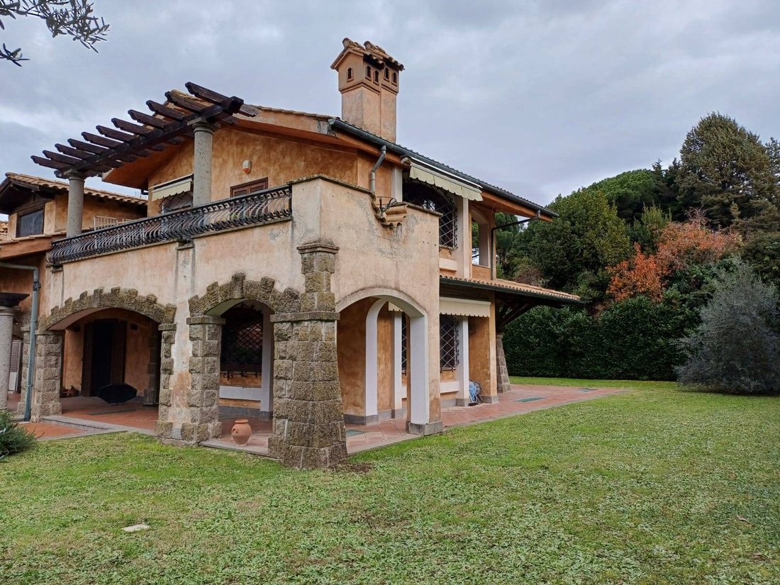 Casa en Rocca di Papa, Lacio, Italia 2 - 18825646