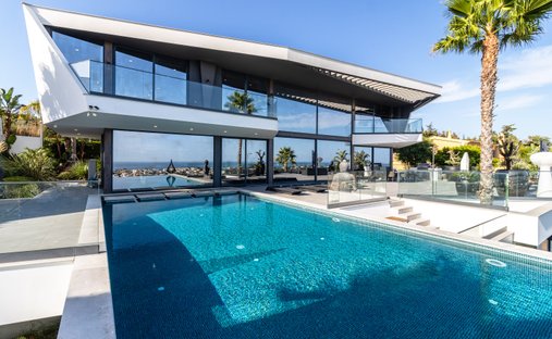 Villa in Olhos de Agua, Algarve, Portugal 1