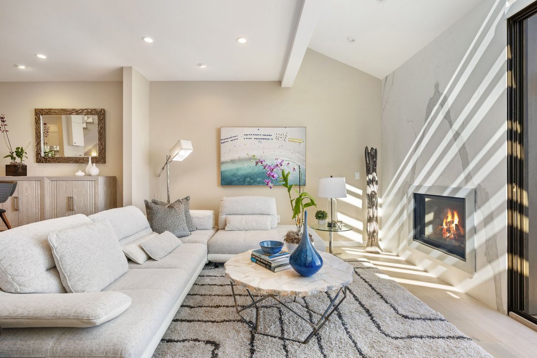 Condo in San Francisco, California, United States 5 - 18826153