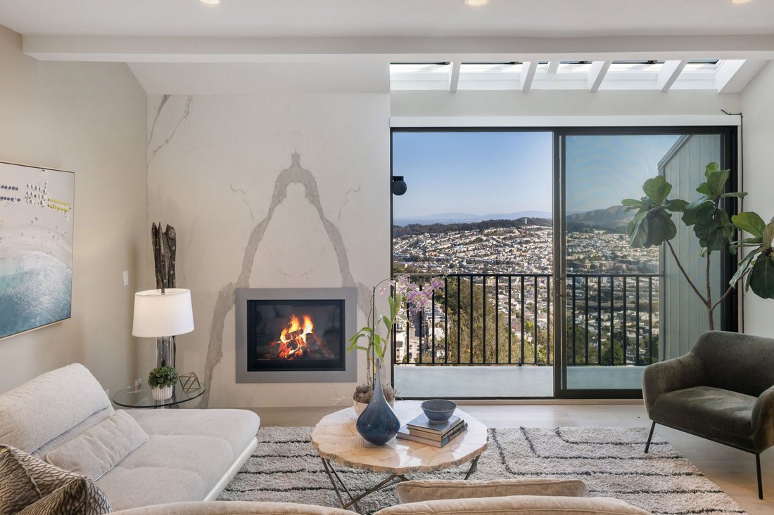 Condo in San Francisco, California, United States 4 - 18826153