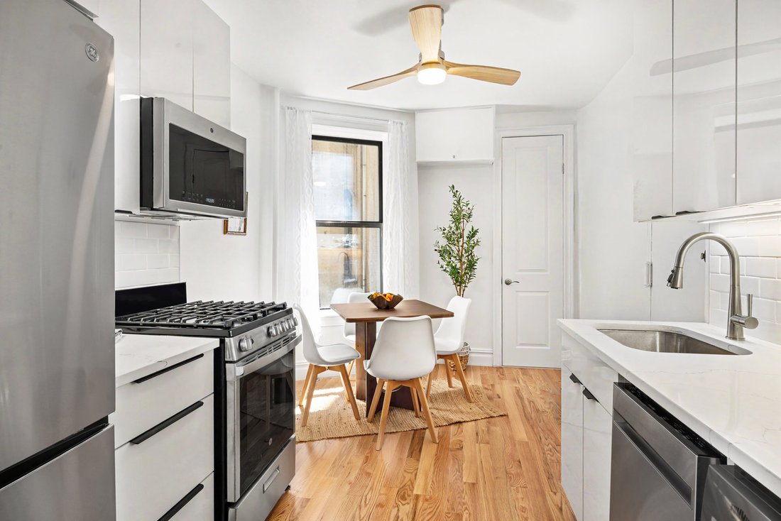 Co Op in New York, New York, United States 4 - 18824693