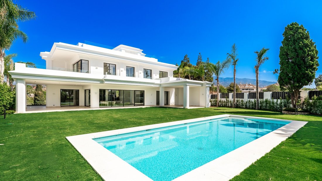 Villa in Marbella, Andalusien, Spanien 1 - 18824639