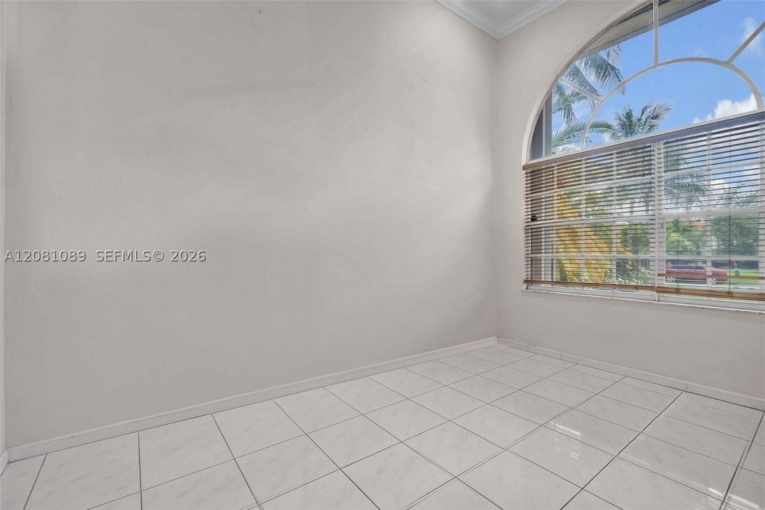 House in Miami Lakes, Florida, United States 3 - 18823475