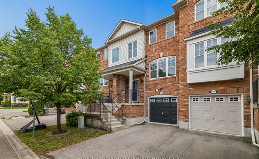 Maison de ville à Oakville, Ontario, Canada 1