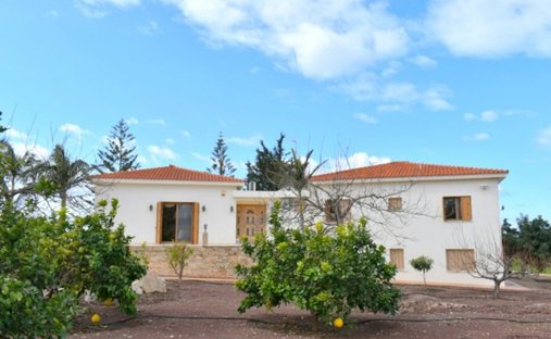 Villa in Pegeia, Paphos, Zypern 1