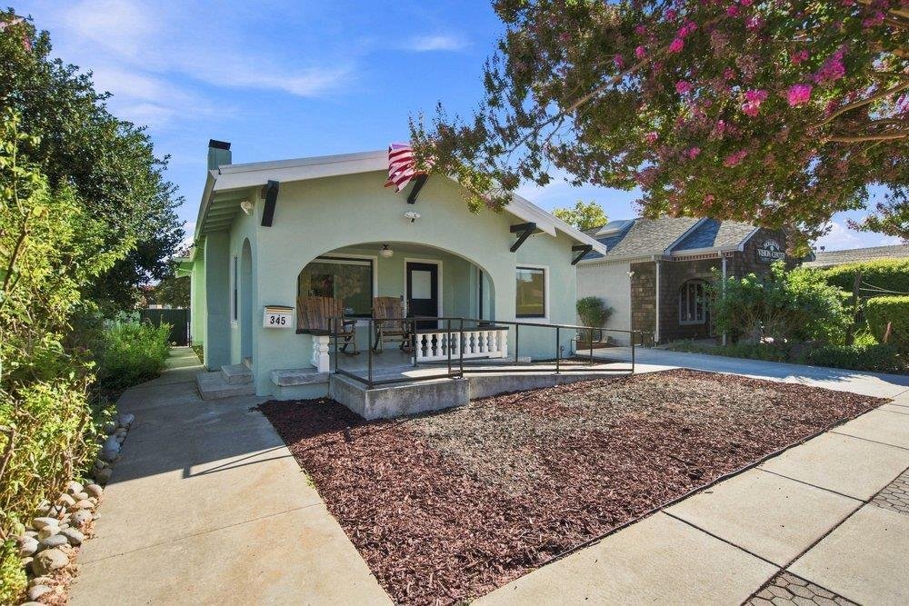 Casa a Hollister, California, Stati Uniti 2 - 18822507