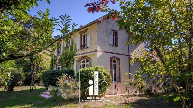 Casa a Arrondissement di Fontainebleau, Isola di Francia, Francia 1 - 18824943