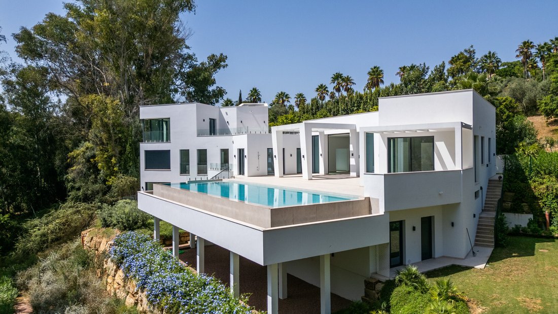 Villa in Sotogrande, San Roque, Andalusia 1 - 18823075