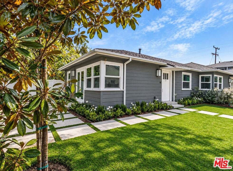 Santa Monica, California, United States 5 - 18826295