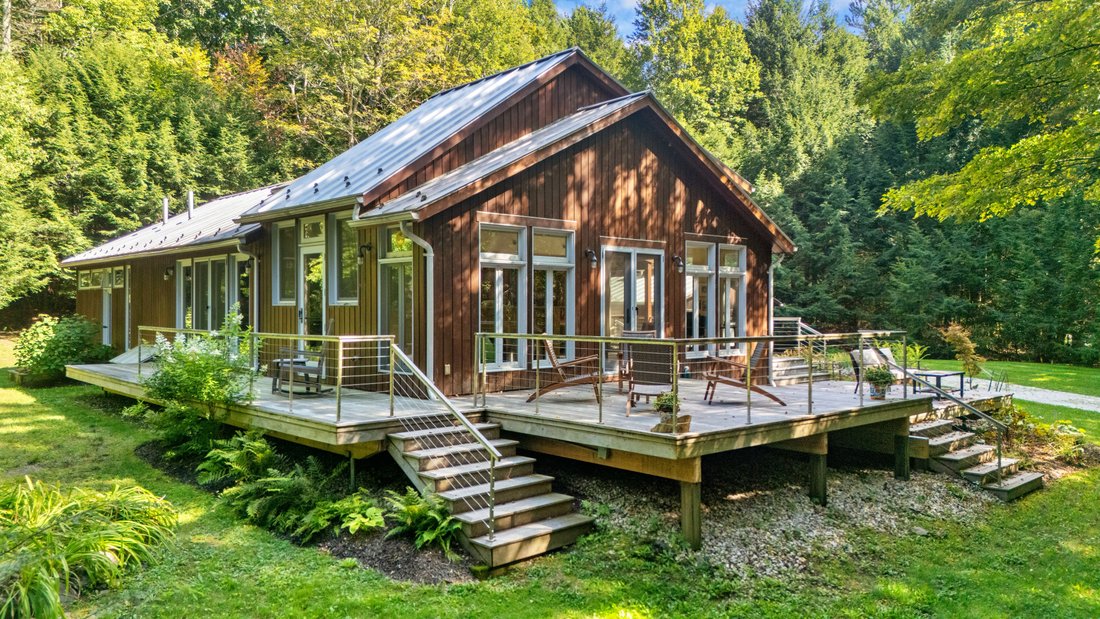 House in Mount Washington, Massachusetts, United States 2 - 18822623
