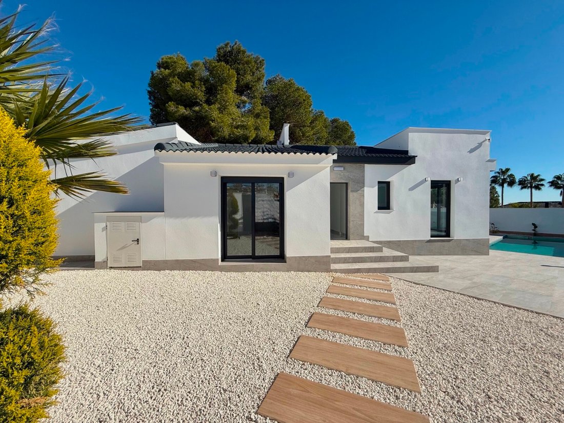 Villa in Quesada, Rojales, Land Valencia 2 - 18825558