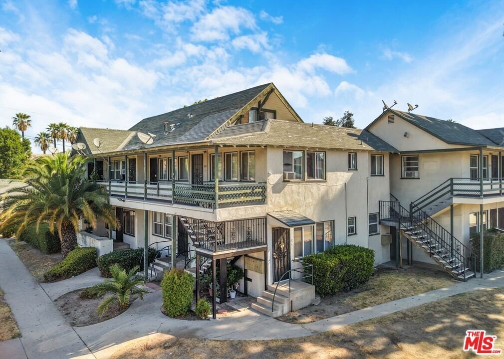 Pomona, California, United States 1 - 18823308