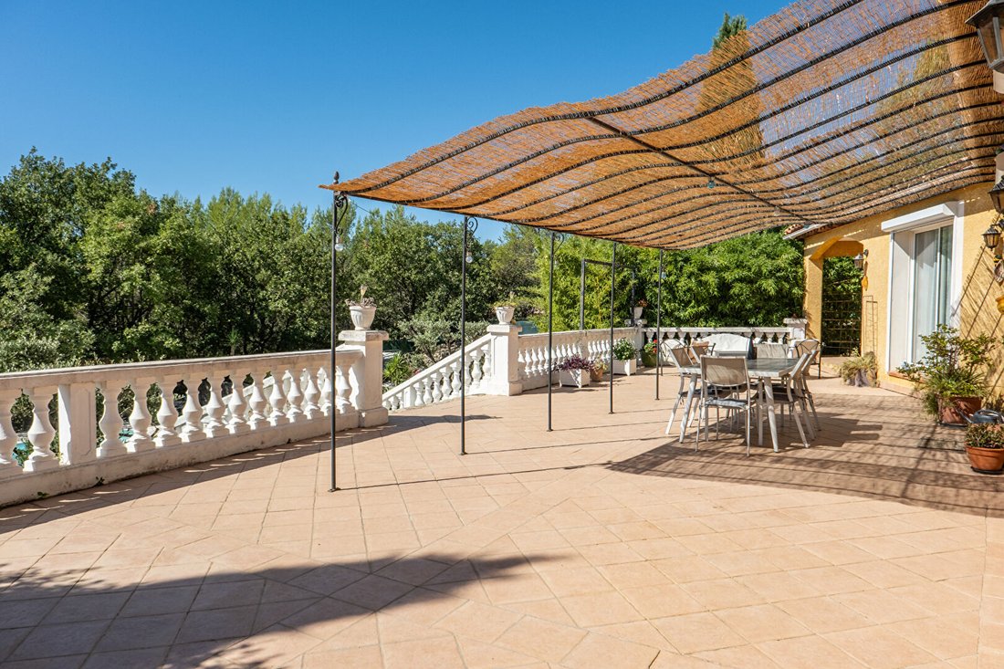 Villa in La Roquebrussanne, Provence-Alpes-Côte d'Azur, France 4 - 18825522
