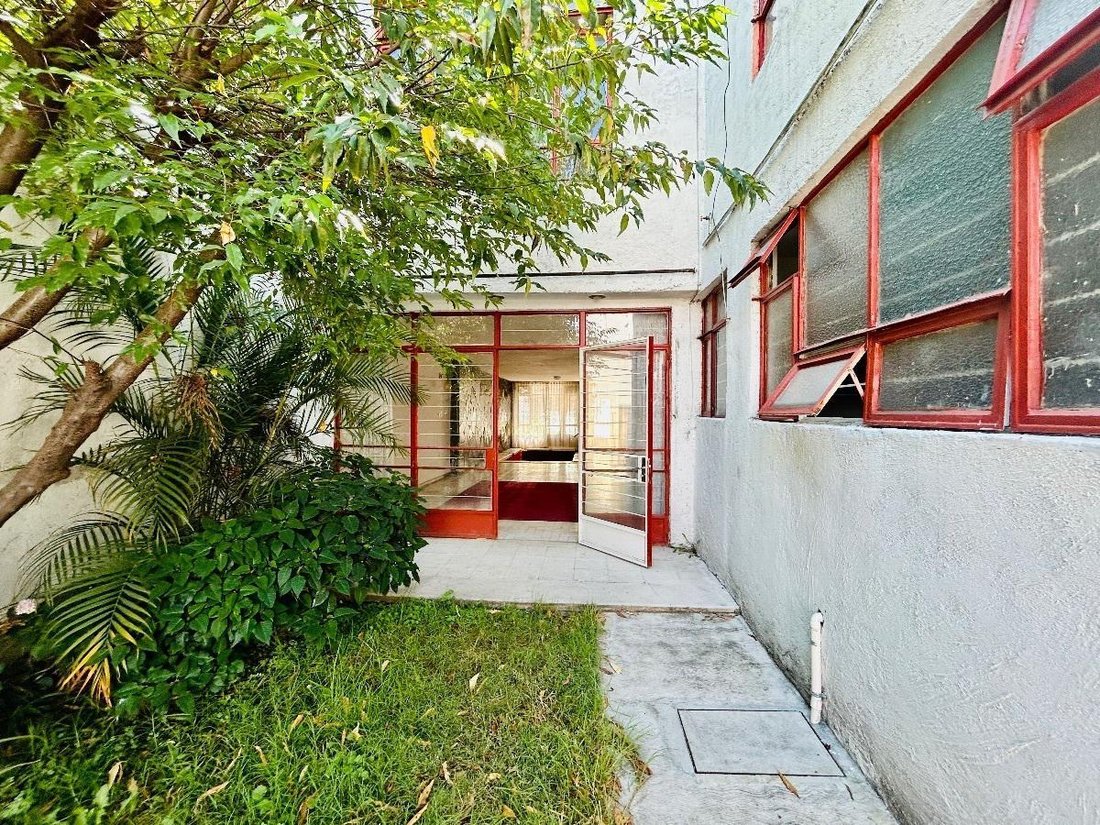 House in Santa Catarina Yecahuitzotl, Mexico City, Mexico 1 - 18821228