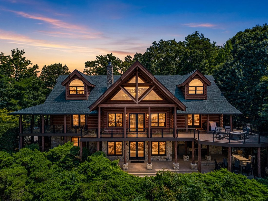 Maison à Lake Lure, Caroline du Nord, États-Unis 1 - 18825781
