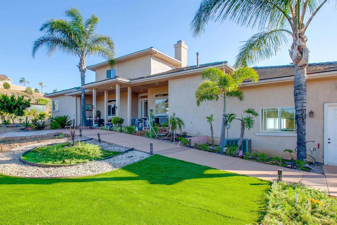House in El Cajon, California, United States 4 - 18824188