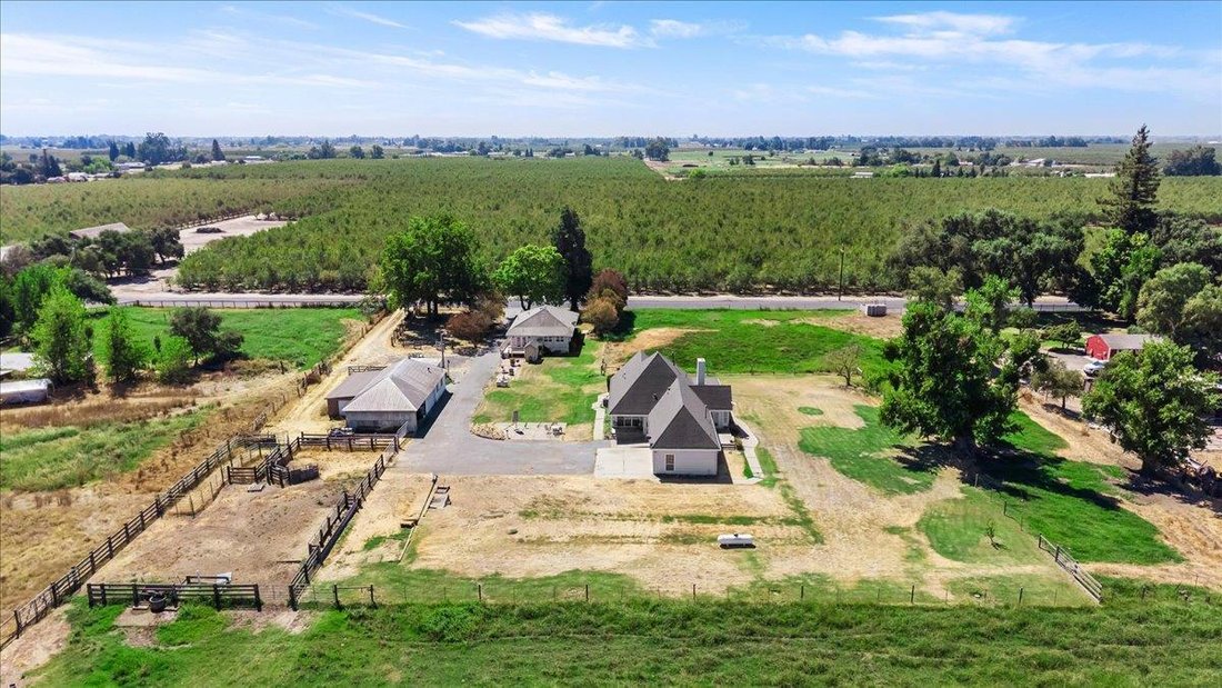 House in Oakdale, California, United States 5 - 18824829