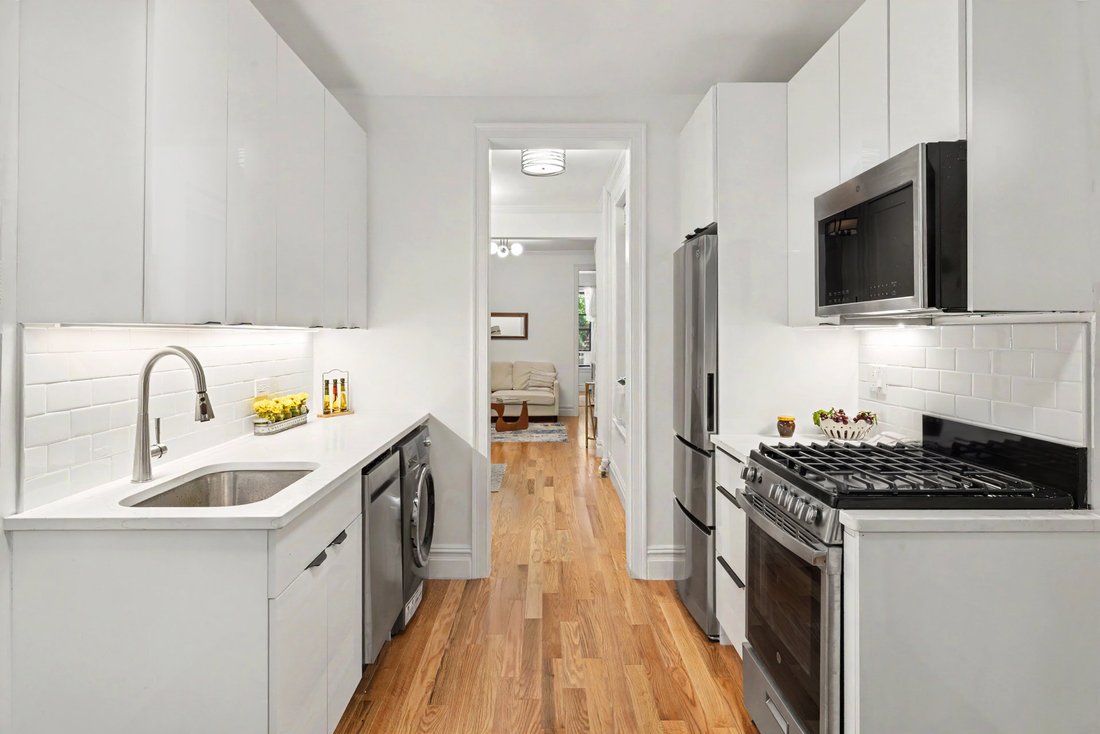 Co Op in New York, New York, United States 3 - 18824693