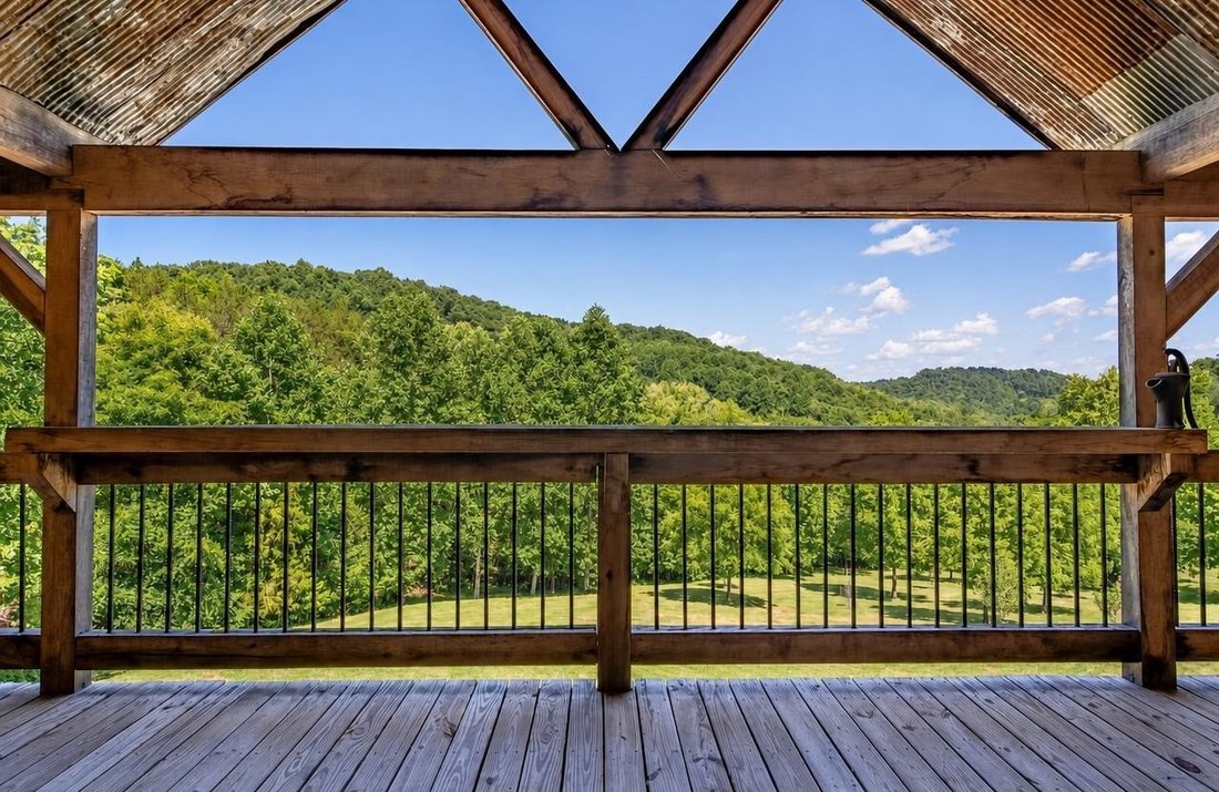 Farm Ranch in Pleasant Shade, Tennessee, Vereinigte Staaten 2 - 18747064