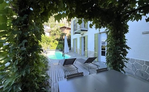 Villa in Moltrasio, Lombardei, Italien 1