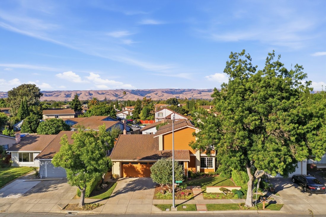 Casa a Newark, California, Stati Uniti 2 - 18821598