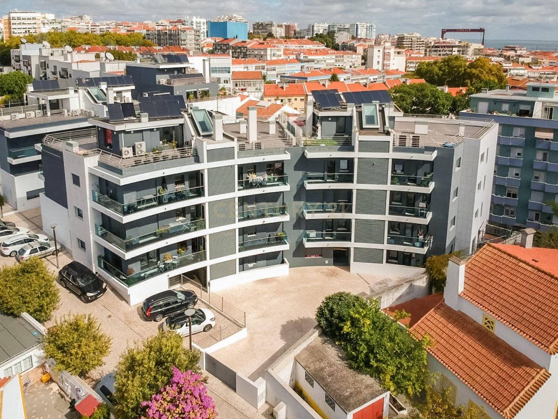 Wohnung in Almada, Cova da Piedade, Pragal und Cacilhas, Setúbal Municipality, Portugal 1 - 18824613