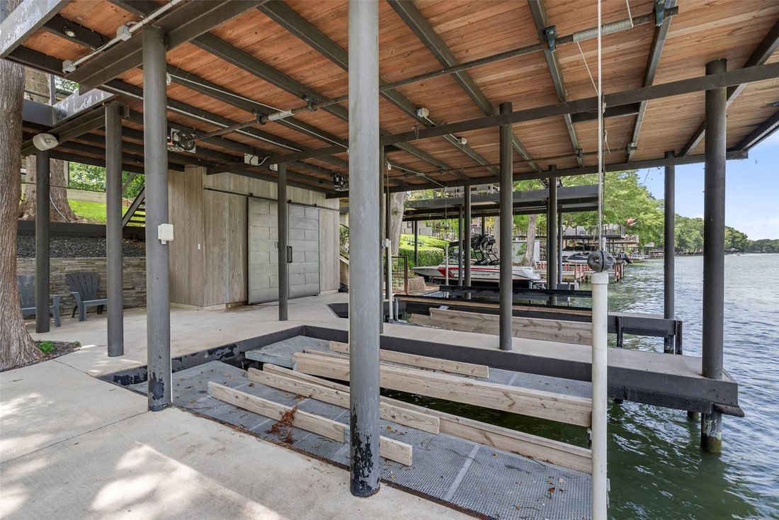 House in McQueeney, Texas, United States 3 - 18628160
