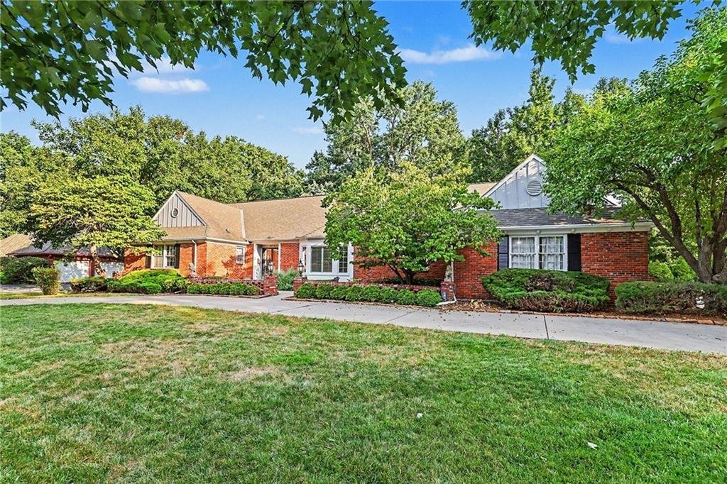 House in Leawood, Kansas, United States 2 - 18823692