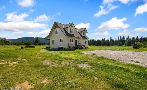 House in Naples, Idaho, United States 1