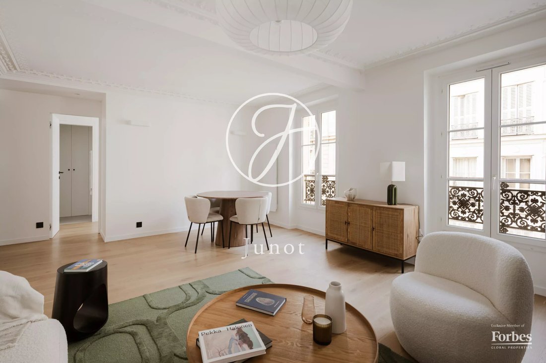 Appartement à Saint Placide, Paris 6e Arrondissement, Paris 2 - 18821858