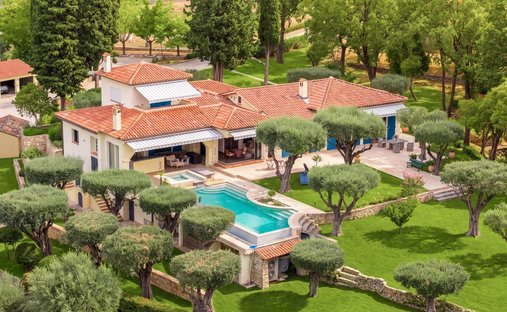 Casa en Grasse, Provenza-Alpes-Costa Azul, Francia 1