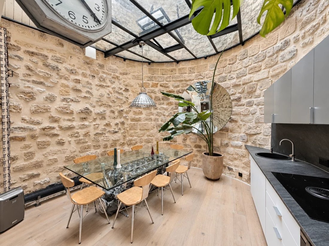 Apartment in Montmartre, Paris 18e Arrondissement, Paris 1 - 18821897