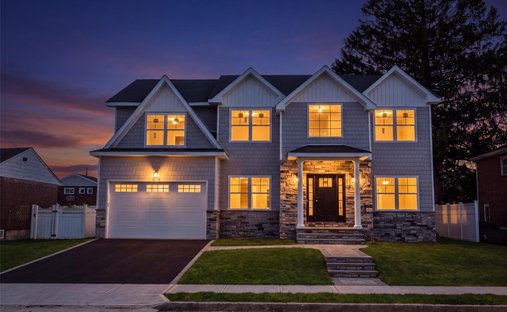 House in Massapequa Park, New York, United States 1