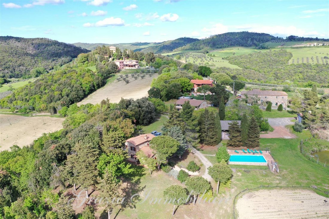 Tenuta a Volterra, Toscana, Italia 1 - 18821421