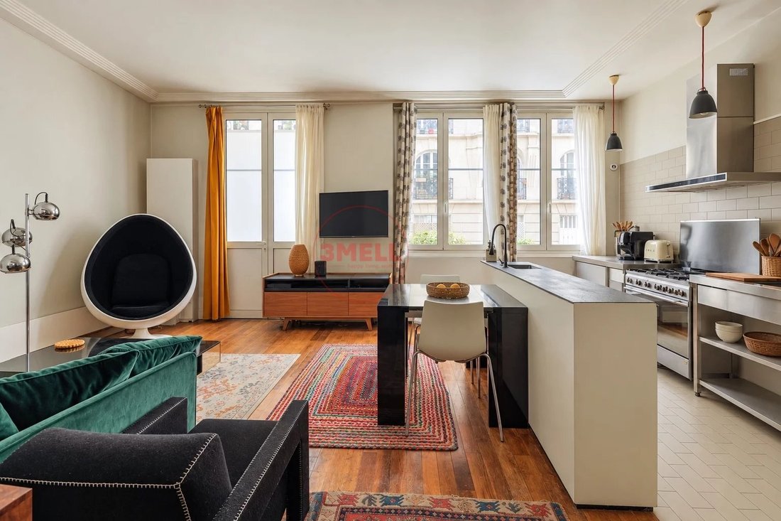 Apartment in Montmartre, Paris 18e Arrondissement, Paris 1 - 18821901