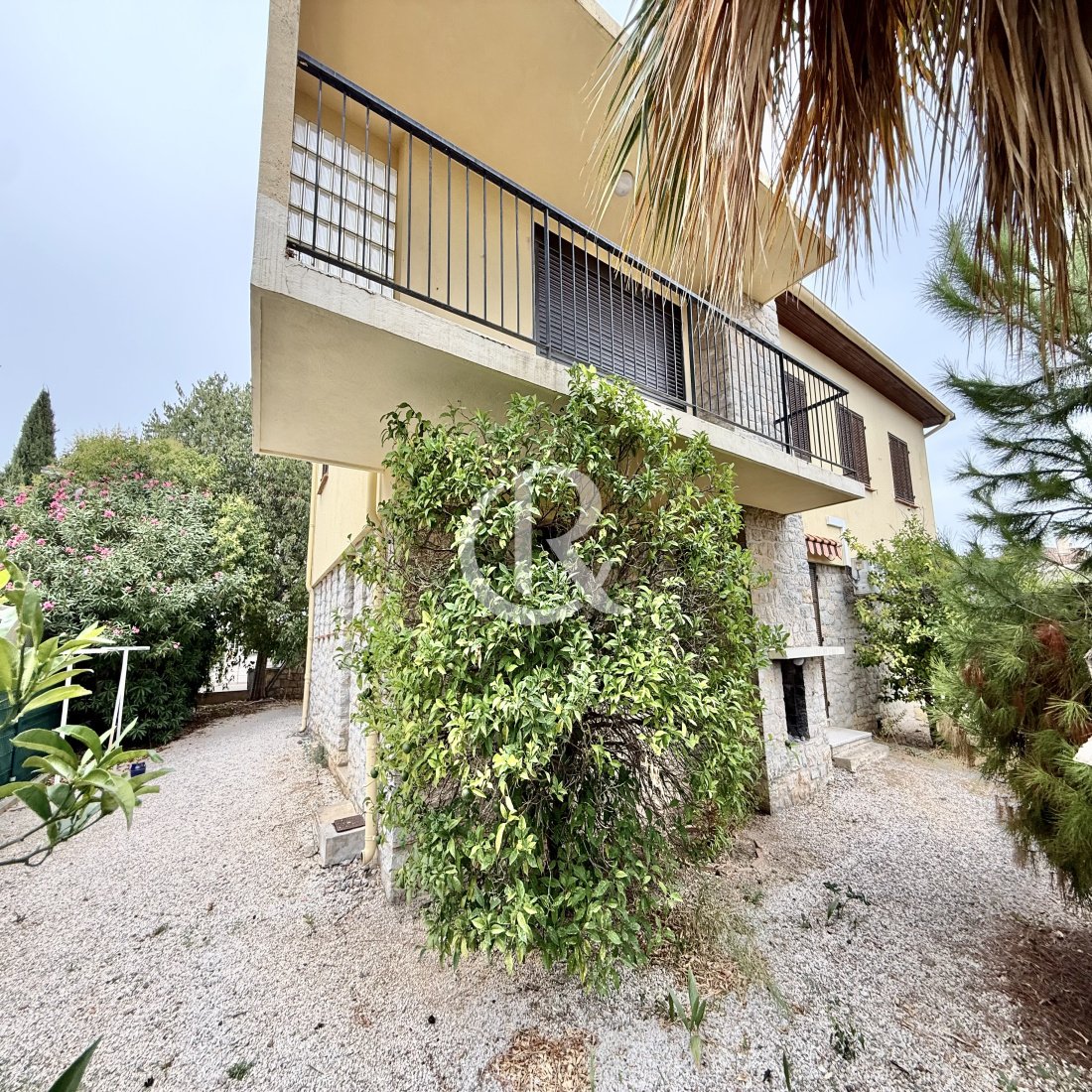 Villa a Hyères, Provenza-Alpi-Costa Azzurra, Francia 2 - 18821654
