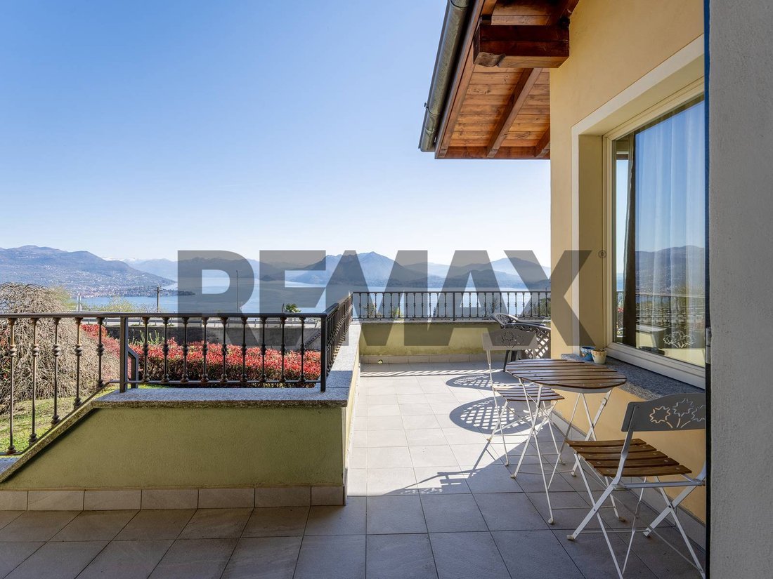 Villa en Stresa, Piamonte, Italia 1 - 17750917