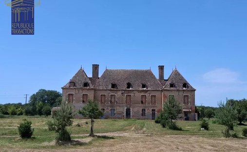 Castillo en Centre Ville, Beaune, Francia 1