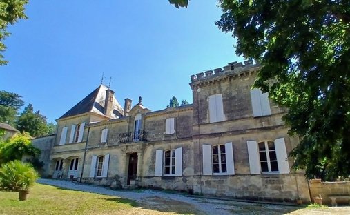Château à Camblanes-et-Meynac, Nouvelle-Aquitaine, France 1