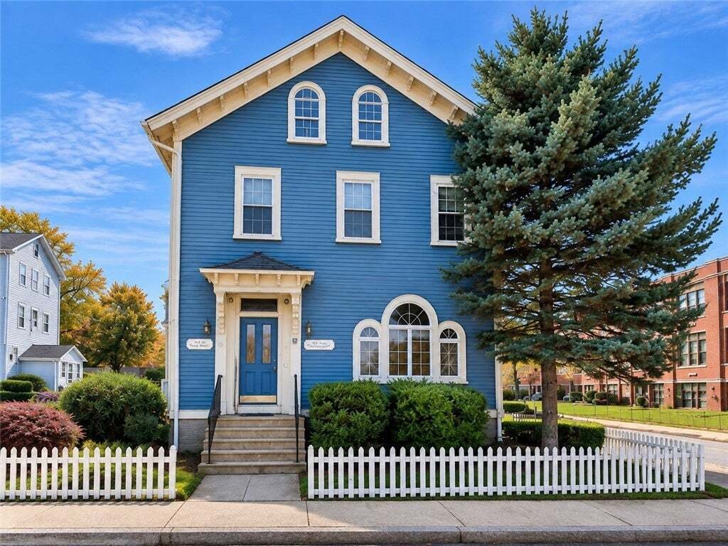 East Providence, Rhode Island, United States 1 - 18826904