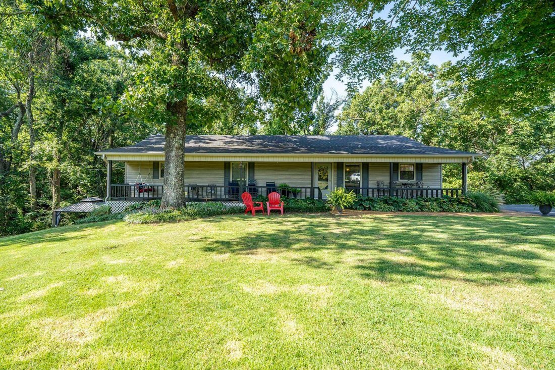 House in Savannah, Tennessee, United States 1 - 18823907