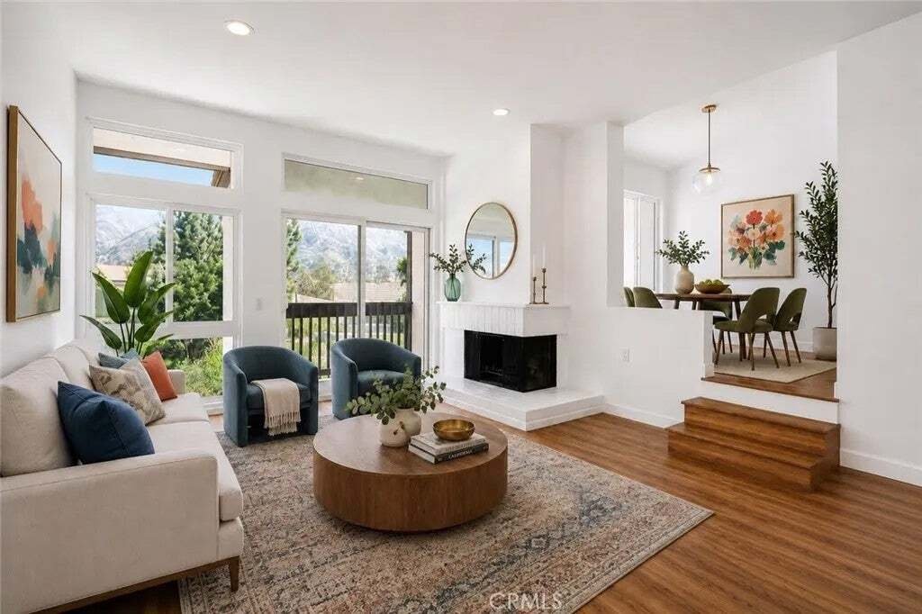 Townhouse in Los Angeles, California, United States 3 - 18605630