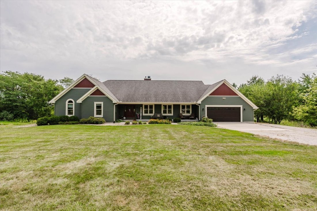 House in Secor, Illinois, United States 1 - 18823621