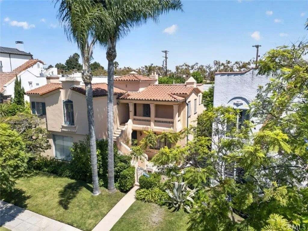 Beverly Hills, California, United States 2 - 18824106