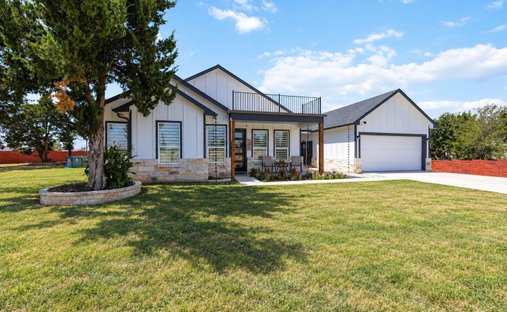 House in Elgin, Texas, United States 1