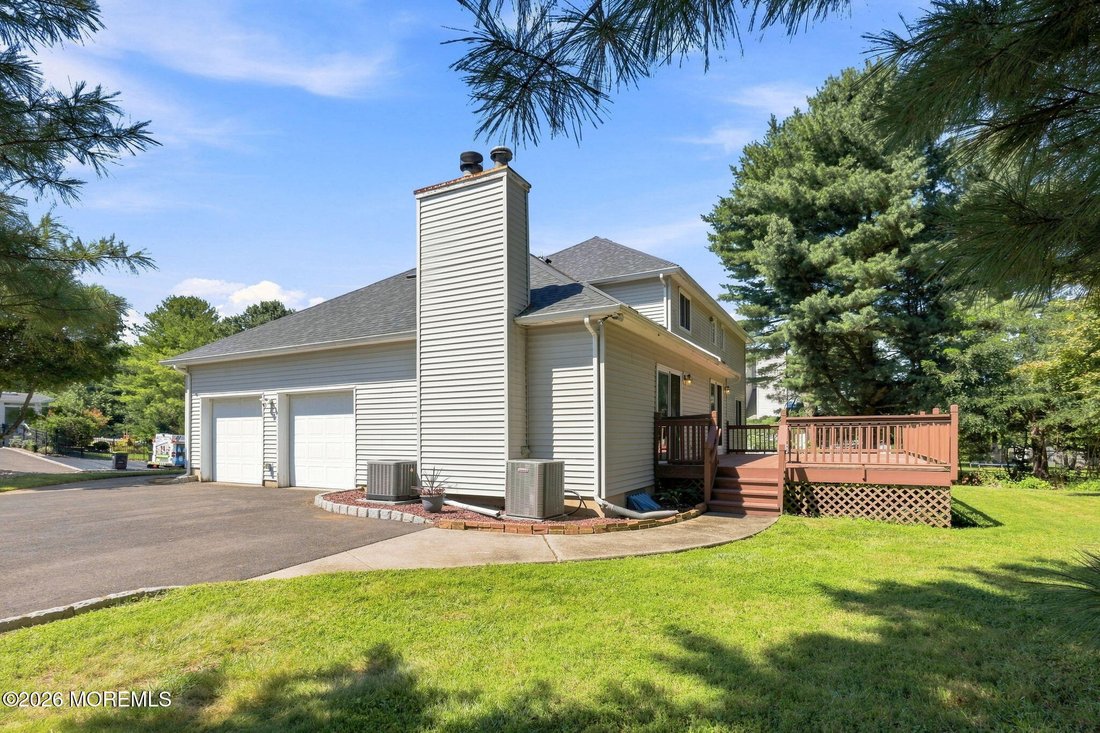 House in Marlboro Township, New Jersey, United States 2 - 18822726