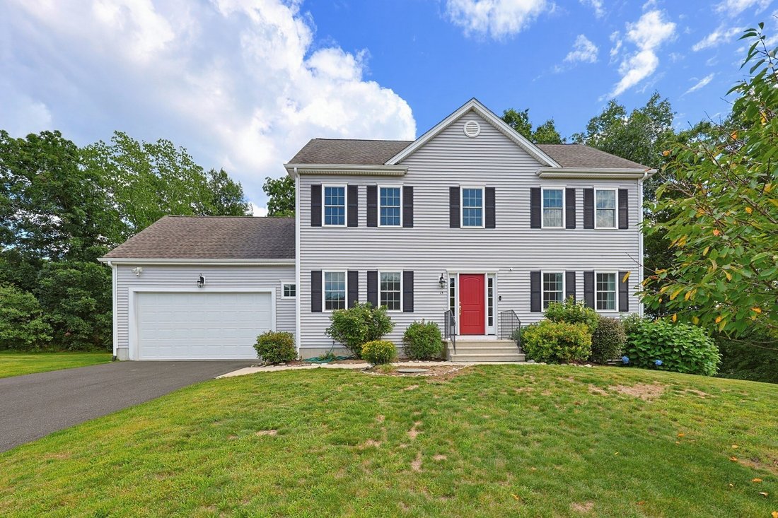 House in Blackstone, Massachusetts, United States 1 - 18823689