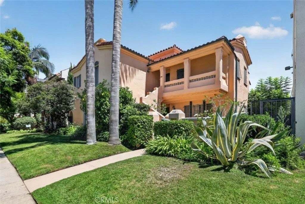 Beverly Hills, California, United States 4 - 18824106