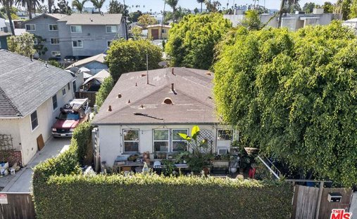 Los Angeles, CA, United States 1