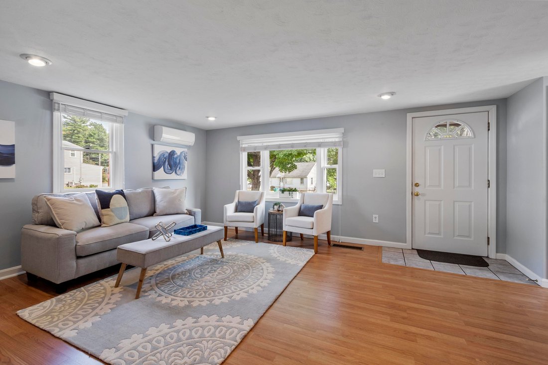 House in Billerica, Massachusetts, United States 4 - 18822674